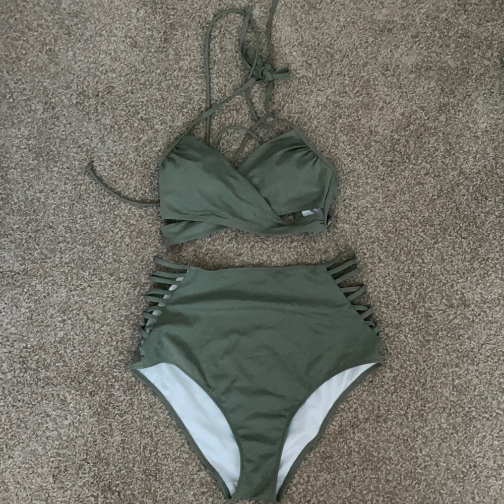 Pink (brand) Bikini Wrap Top (Medium)